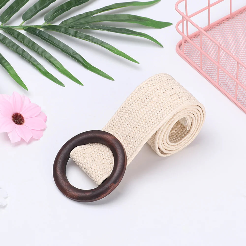 Women’s Straw Elastic Waist Belt with Wooden Buckle