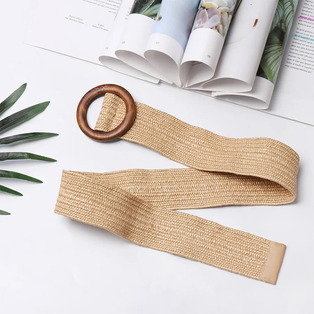Women’s Straw Elastic Waist Belt with Wooden Buckle