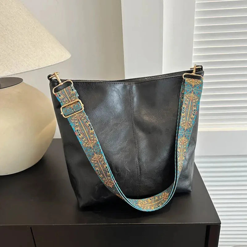 Casual Versatile Shoulder Bag