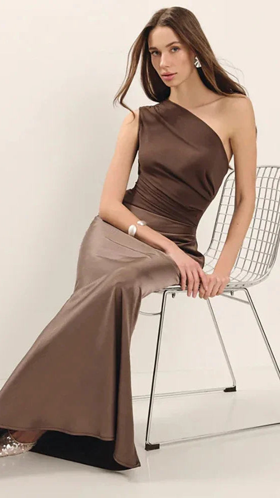 Asymmetric Shoulder Maxi Dress